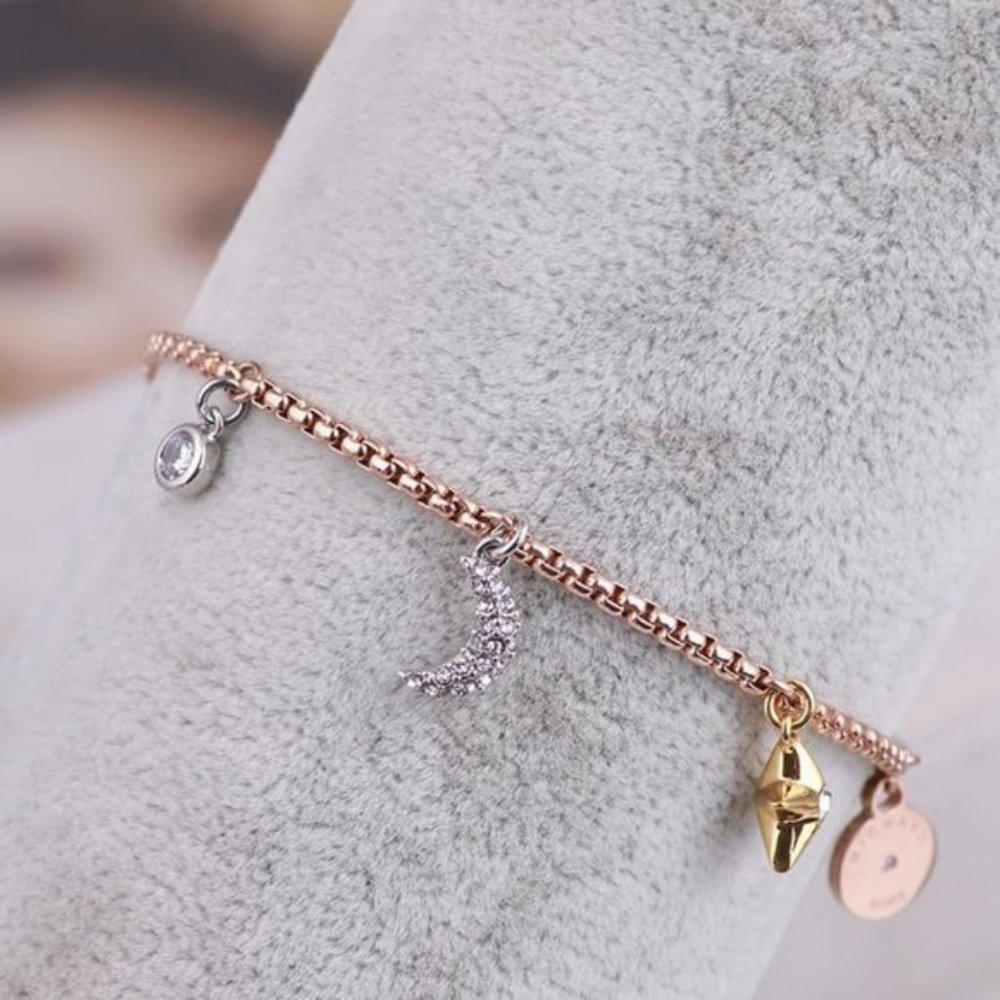 Michael Kors Zircon Multi-drop Adjustable Bracelet - Picture 4 of 9